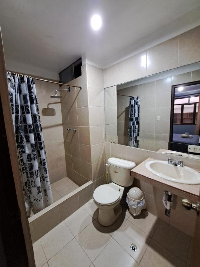 Hotel Alpamayo Guest House Huaraz  Buitenkant foto