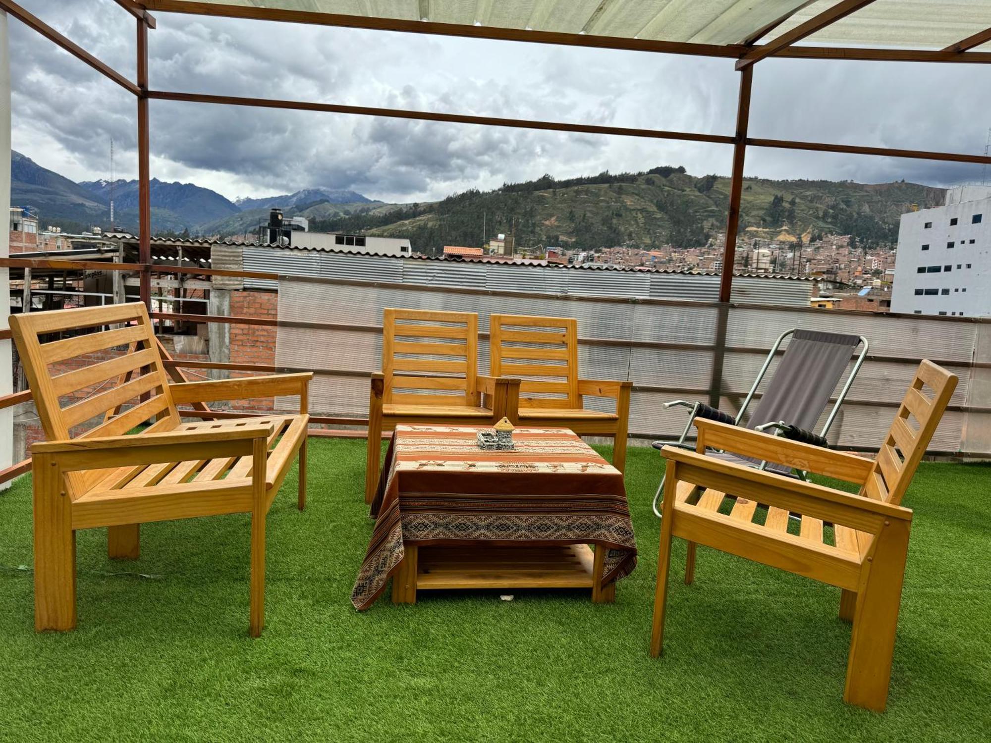 Hotel Alpamayo Guest House Huaraz  Buitenkant foto